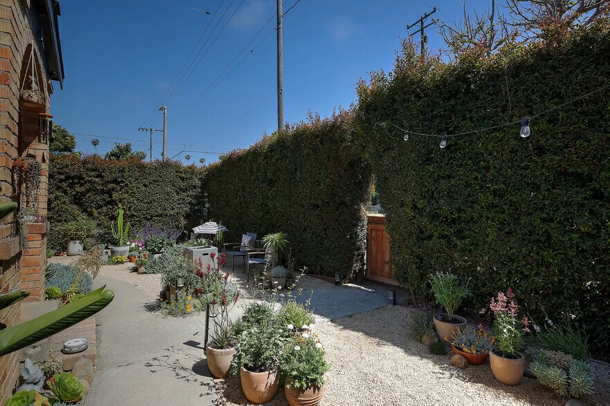 More Photos Of 102 S Voluntario St, Santa Barbara Multifamily For Sale