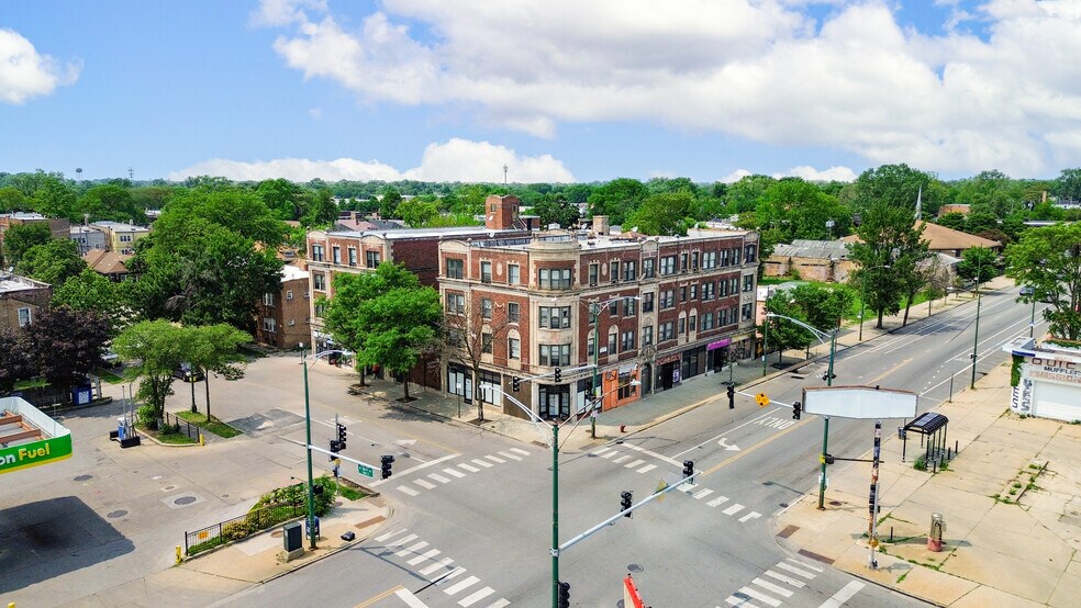 Primary Photo Of 808 W 76th St, Chicago Apartments For Sale