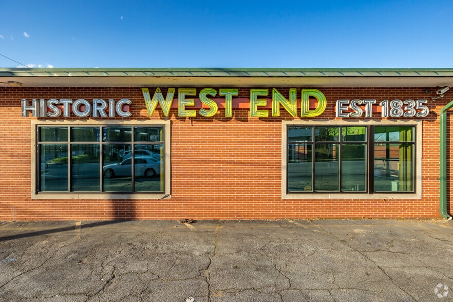 More Photos Of 929-933 White St, Atlanta Unknown For Lease