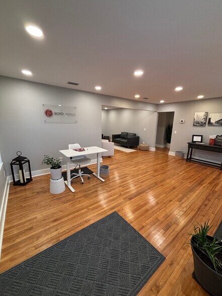 More Photos Of 11169 NW State Rd 20, Bristol Office For Sale