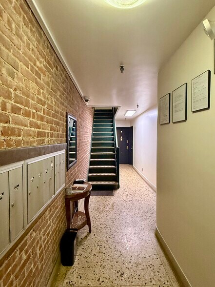 More Photos Of 46 W 87th St, New York Apartments For Sale