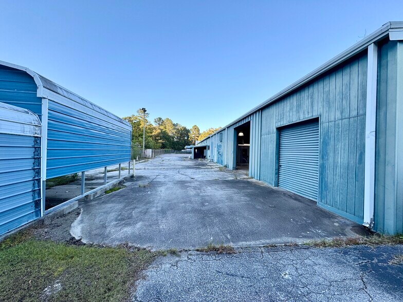 More Photos Of 470 Nelson Ferry Rd, Moncks Corner Warehouse For Lease