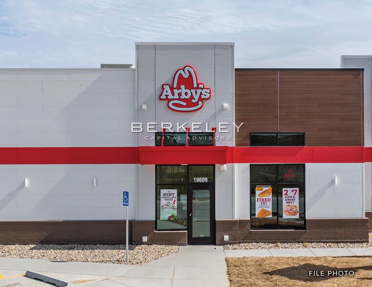 More Photos Of 2107 US Highway 411 S, Maryville General Retail For Sale