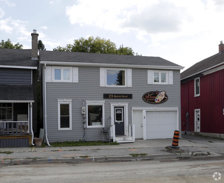 More Photos Of 23 Queen St, Innisfil Storefront Retail Residential For Sale