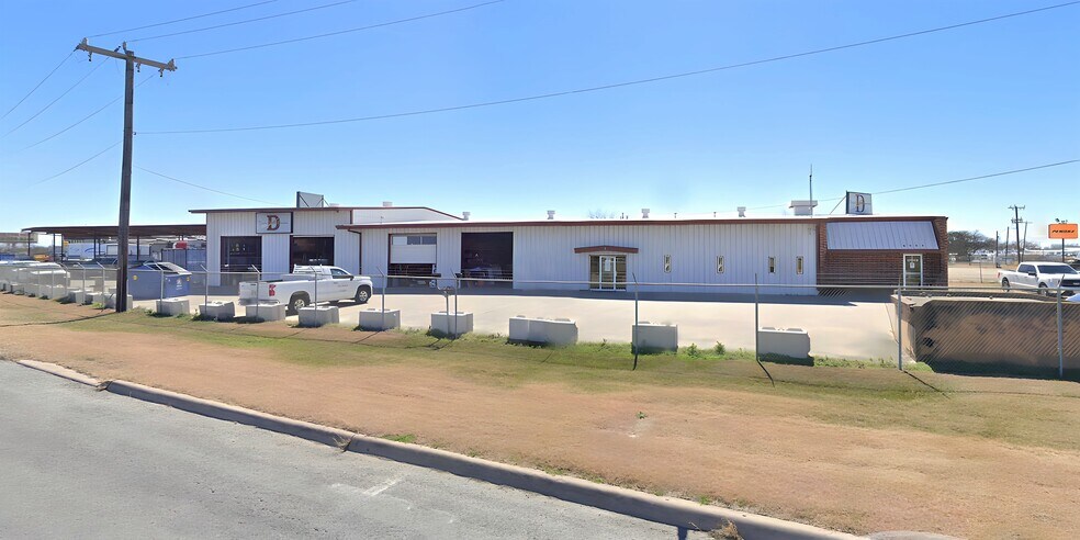 Primary Photo Of 8007 NE Loop 410, San Antonio Service For Sale