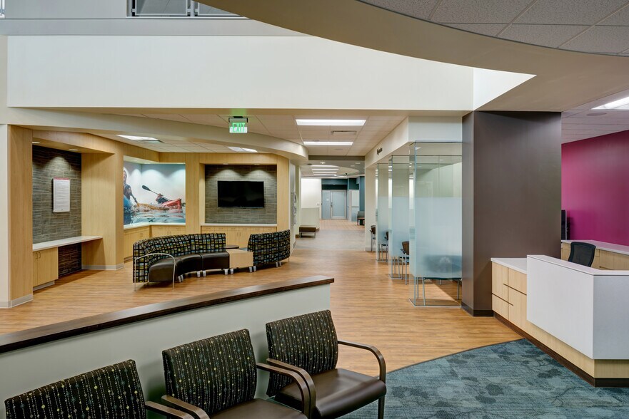 More Photos Of 7100 Graphics Way, Lewis Center Medical For Lease