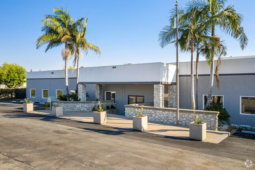 More Photos Of 404 N Berry St, Brea Warehouse For Lease