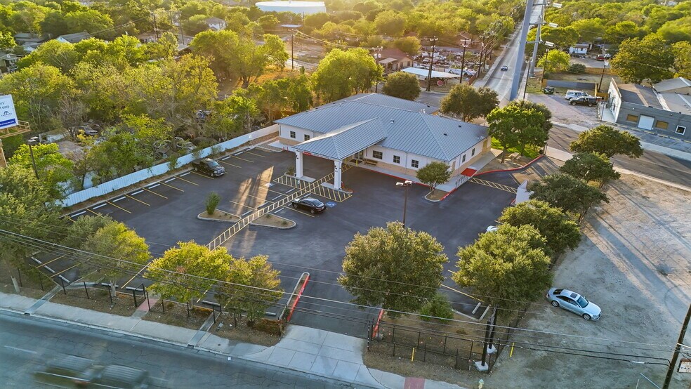 More Photos Of 137 Palo Alto Rd, San Antonio Healthcare For Sale