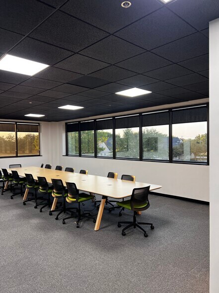 More Photos Of 5308 W Plano Pky, Plano Office For Sale