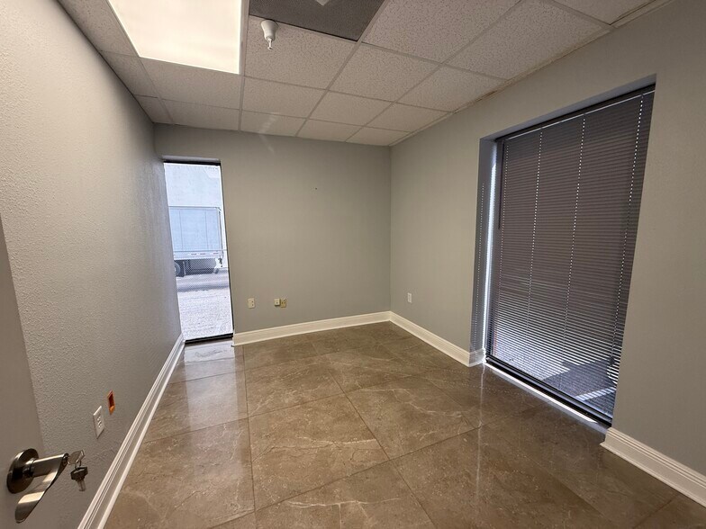 More Photos Of 11300 Space Blvd, Orlando Unknown For Lease