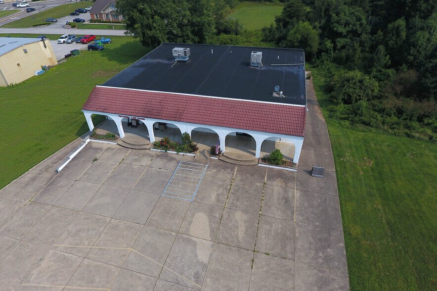 More Photos Of 4495 Teays Valley Rd, Scott Depot General Retail For Sale