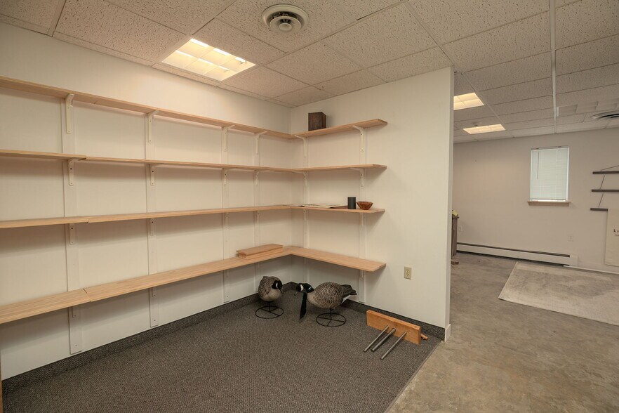 More Photos Of 307 E Center St, Rochester Office For Sale