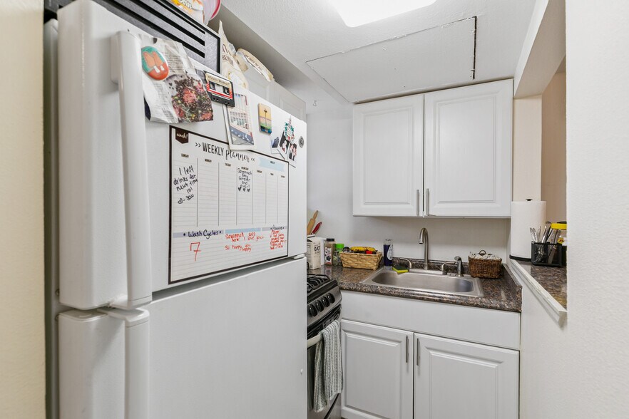 More Photos Of 1195 Birch St, Denver Apartments For Sale