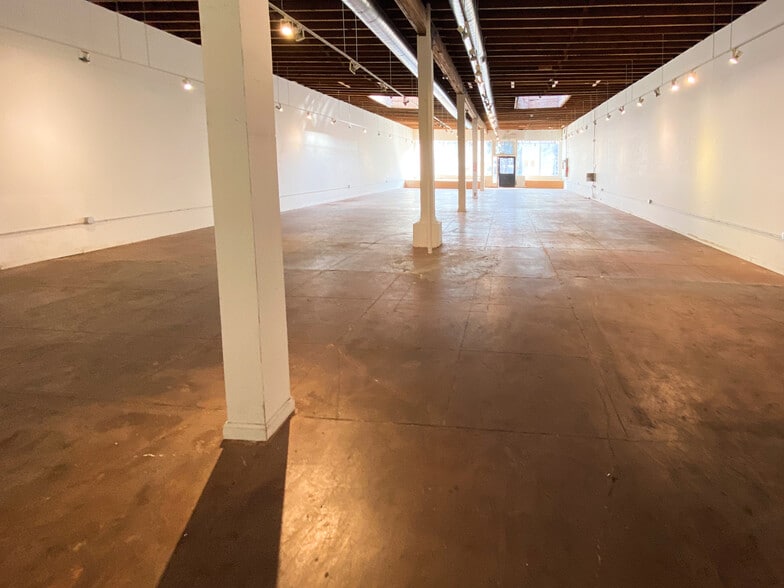 More Photos Of 3731 MacArthur Blvd, Oakland Storefront For Sale