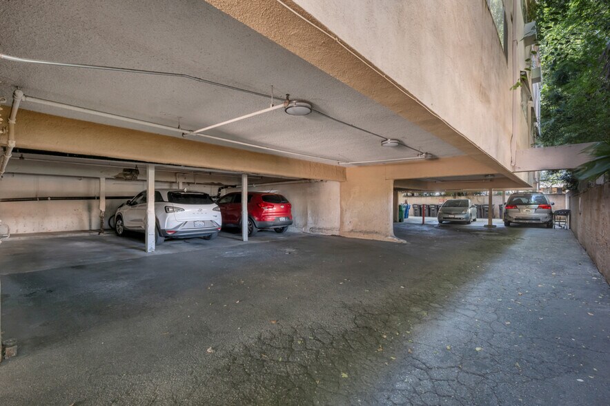 More Photos Of 729 Raleigh St, Glendale Apartments For Sale