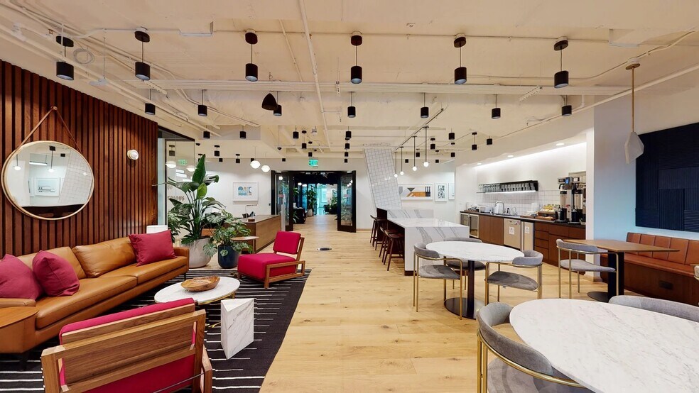 Primary Photo Of 2311 Wilson Blvd, Arlington Coworking Space