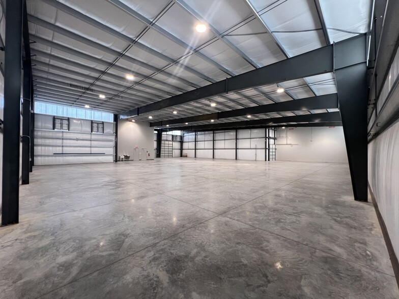 More Photos Of 123 Commerce Creek Way, Moncks Corner Warehouse For Lease
