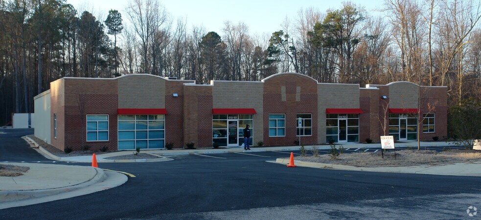 Primary Photo Of 1012 Investment Blvd, Apex Light Distribution For Lease