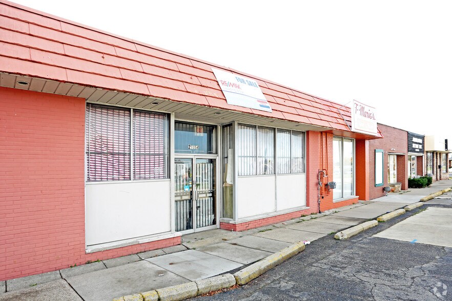 More Photos Of 21048-21054 Kelly Rd, Eastpointe Storefront For Sale