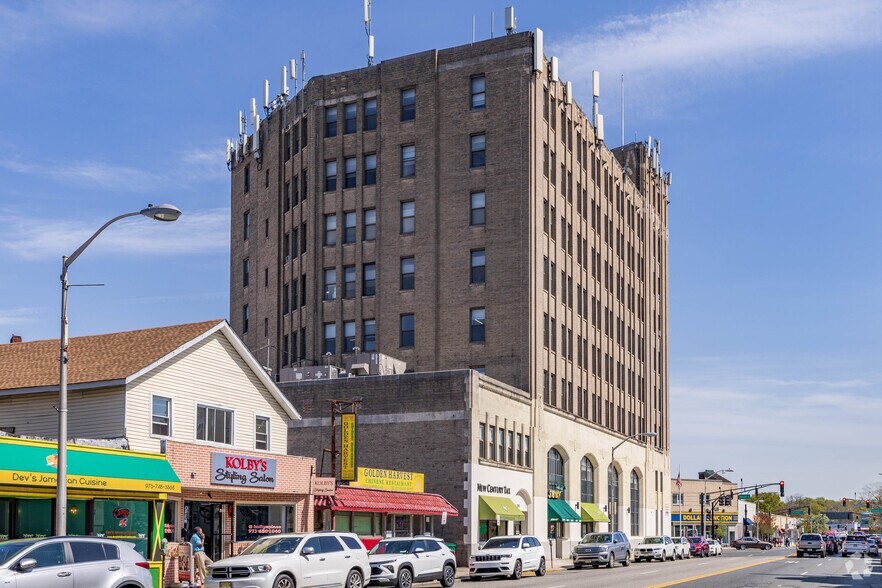 More Photos Of 2 Broad St, Bloomfield Office For Lease