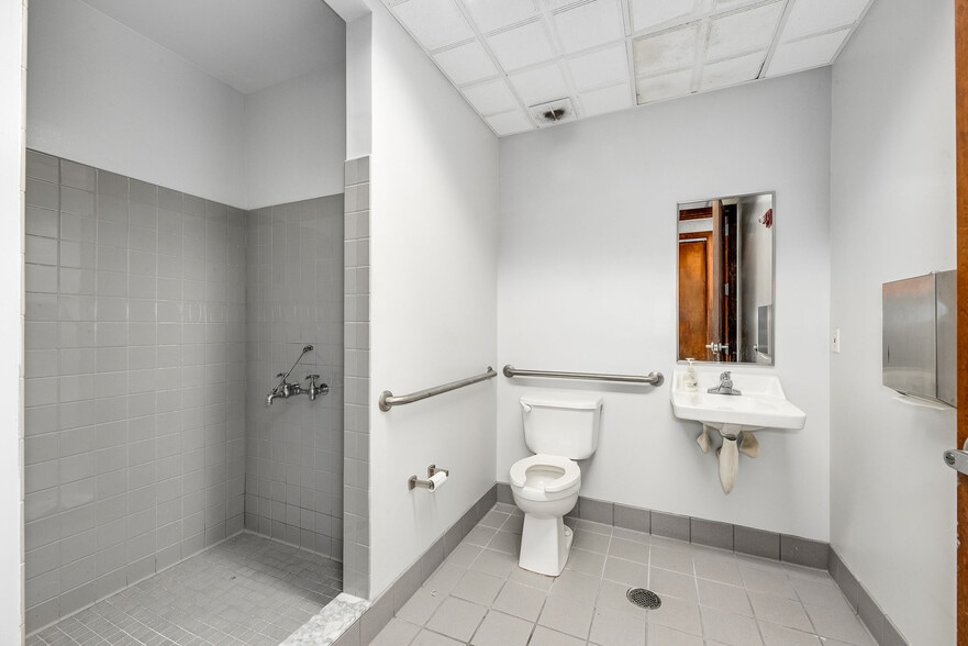 More Photos Of 1735 W Hibiscus Blvd, Melbourne Medical For Lease