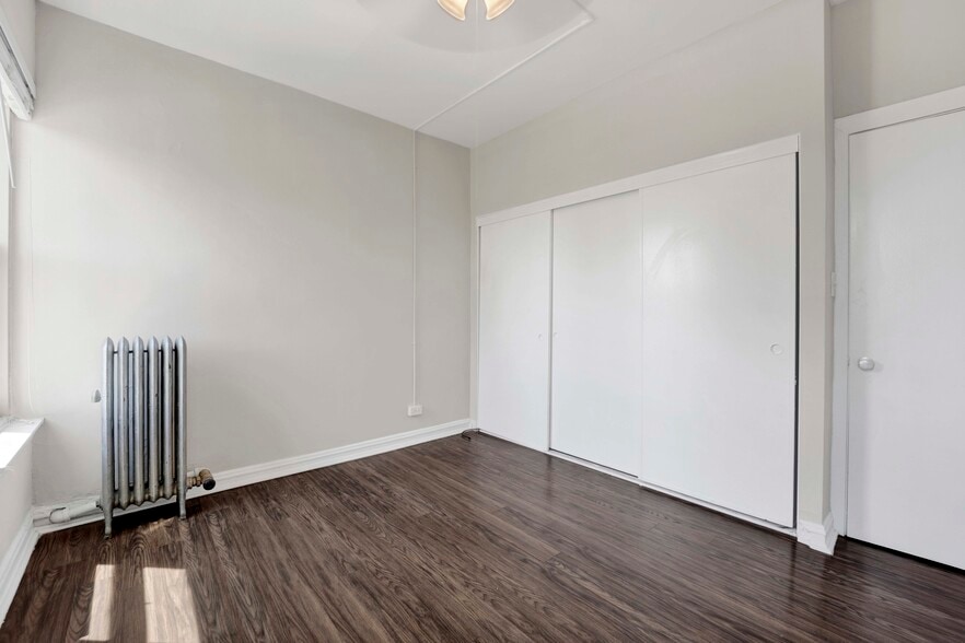 More Photos Of 1401 E Hyde Park Blvd, Chicago Apartments For Sale