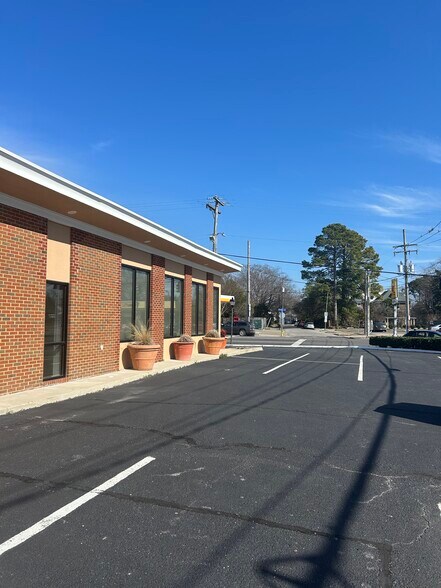 More Photos Of 4005 Granby St, Norfolk Freestanding For Lease