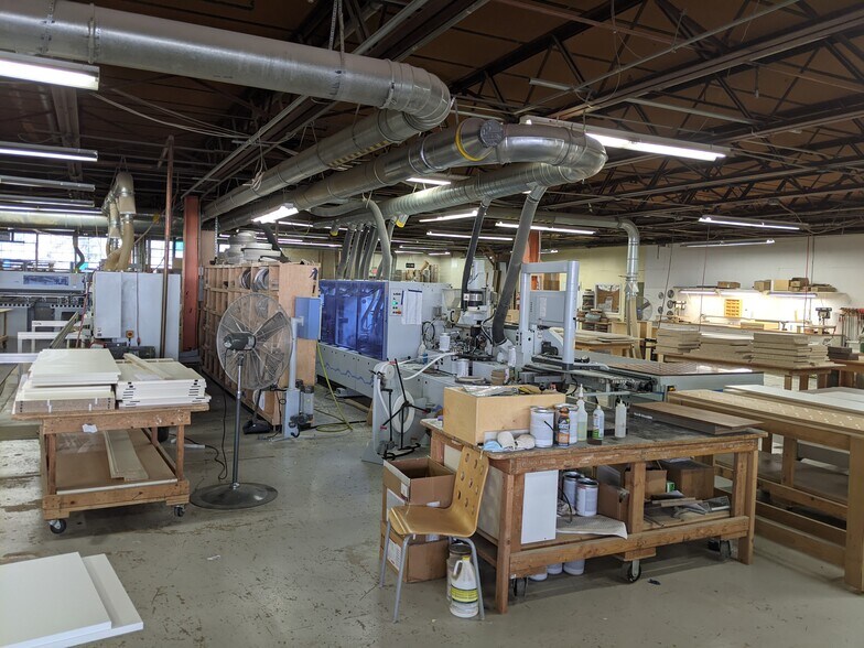 More Photos Of 20 Jones St, New Rochelle Manufacturing For Lease