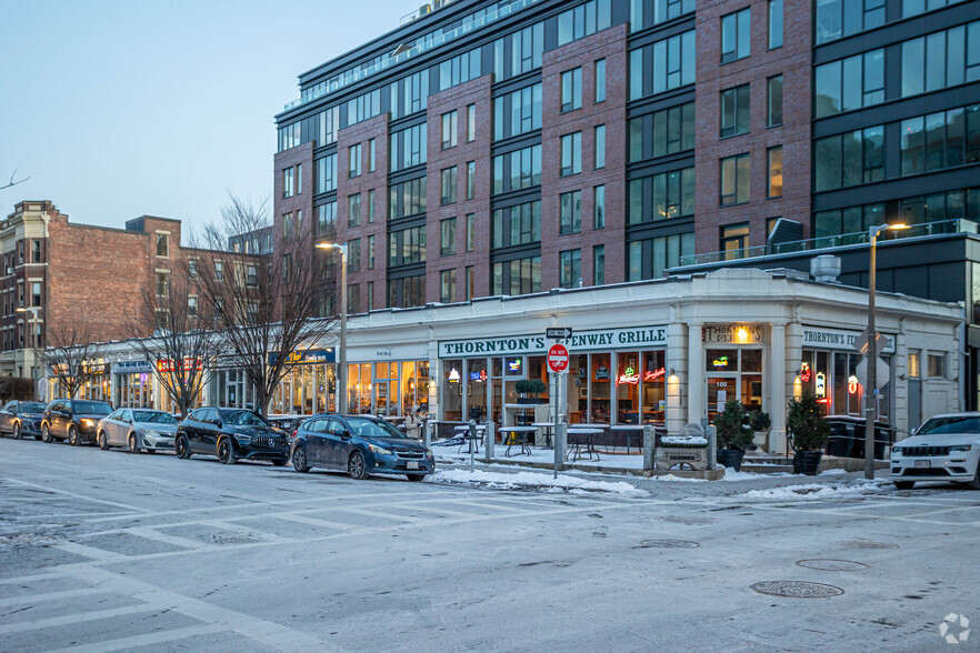 Primary Photo Of 84-100 Peterborough St, Boston Restaurant For Lease