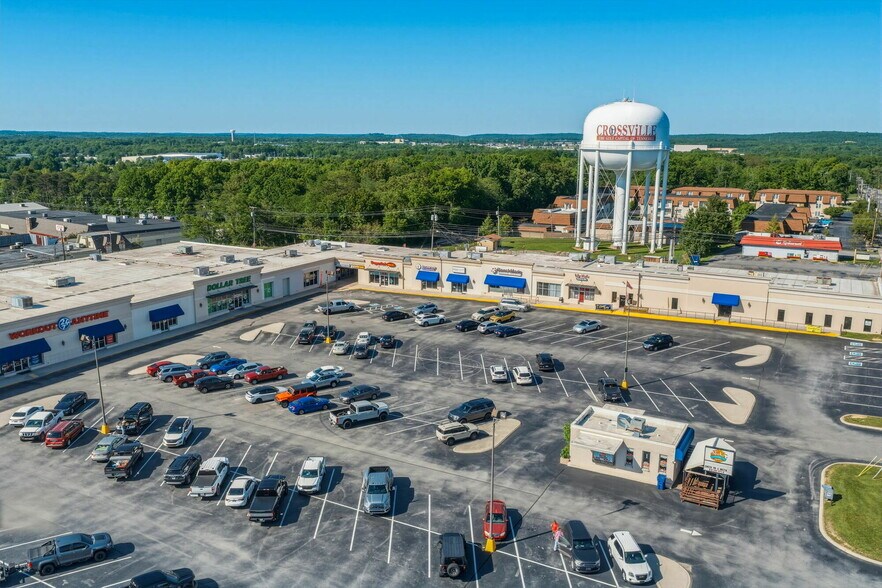 More Photos Of 100 Cumberland Plz, Crossville Unknown For Lease