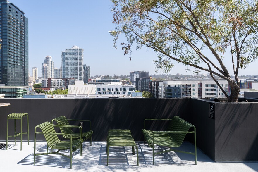 More Photos Of 454 13th St, San Diego Apartments For Sale