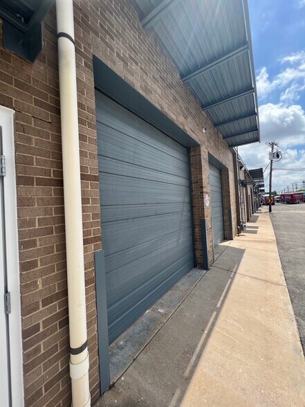 More Photos Of 13731-13745 Omega Dr, Farmers Branch Light Distribution For Lease