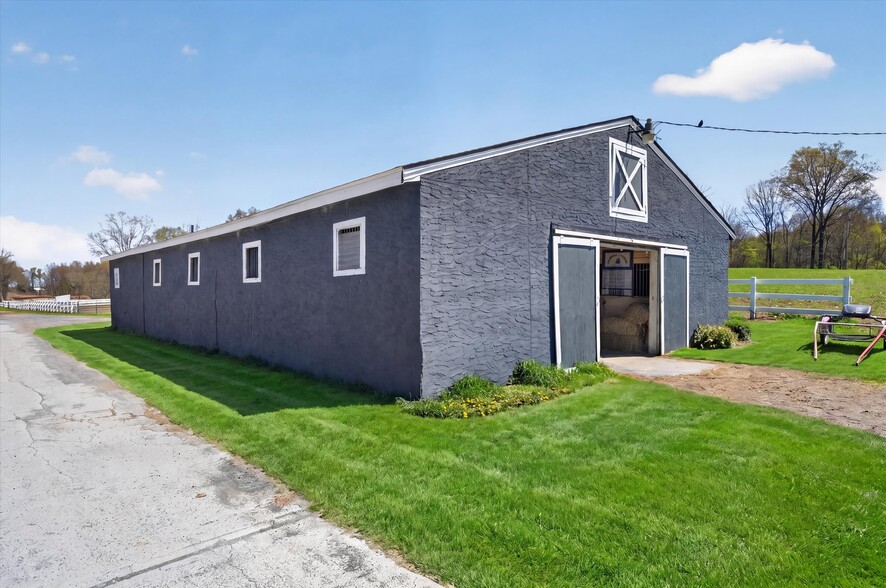 More Photos Of 261 Bullville Rd, Montgomery Horse Stables For Sale