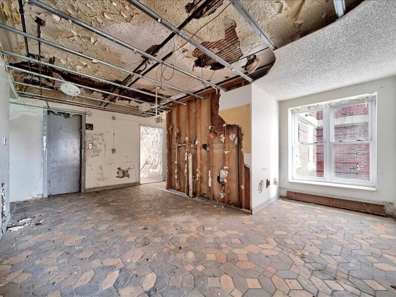 More Photos Of 280 Richton St, Highland Park Apartments For Sale