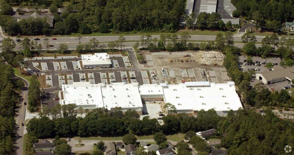 More Photos Of 1131 Fording Island Rd, Bluffton General Retail For Lease
