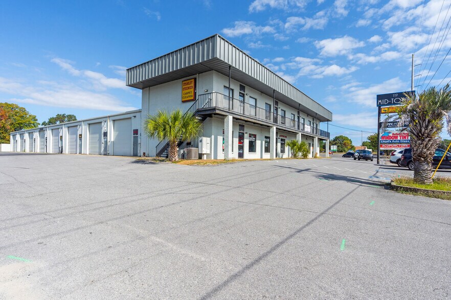 More Photos Of 119 Hollywood Blvd, Fort Walton Beach Flex For Sale