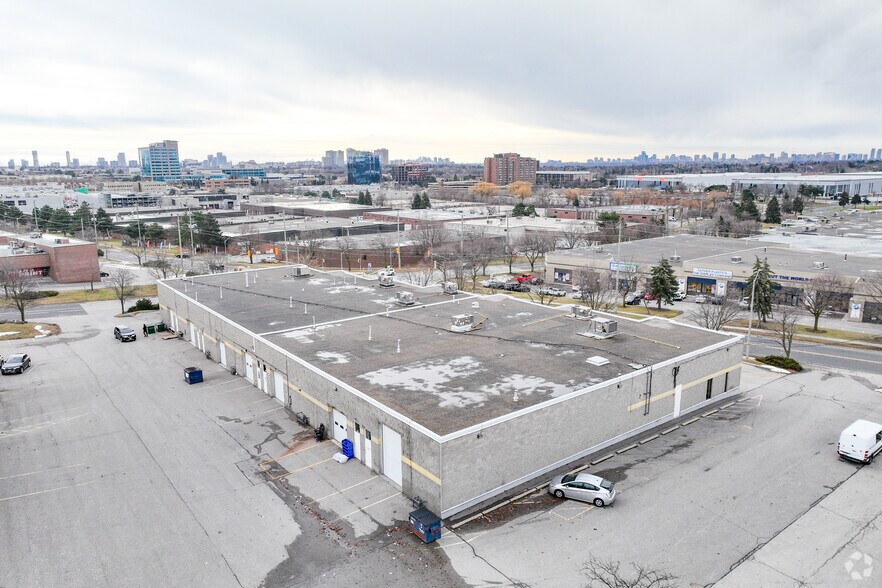 More Photos Of 200 Steelcase Rd, Markham Showroom For Lease