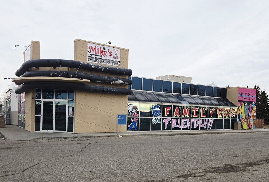 Primary Photo Of 503 Hwy-1 Hwy, Strathmore Service Station For Lease