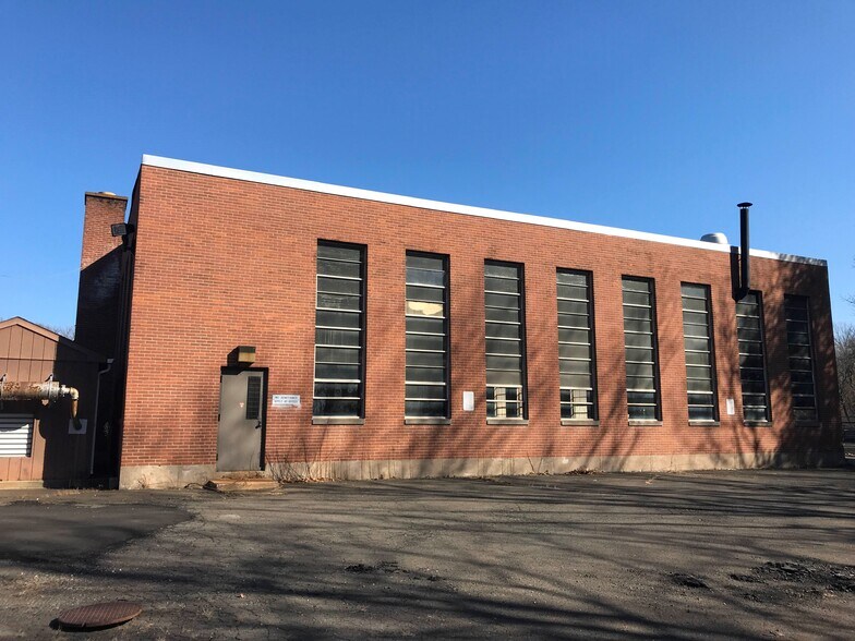 More Photos Of 251 Freestone Ave, Portland Manufacturing For Sale