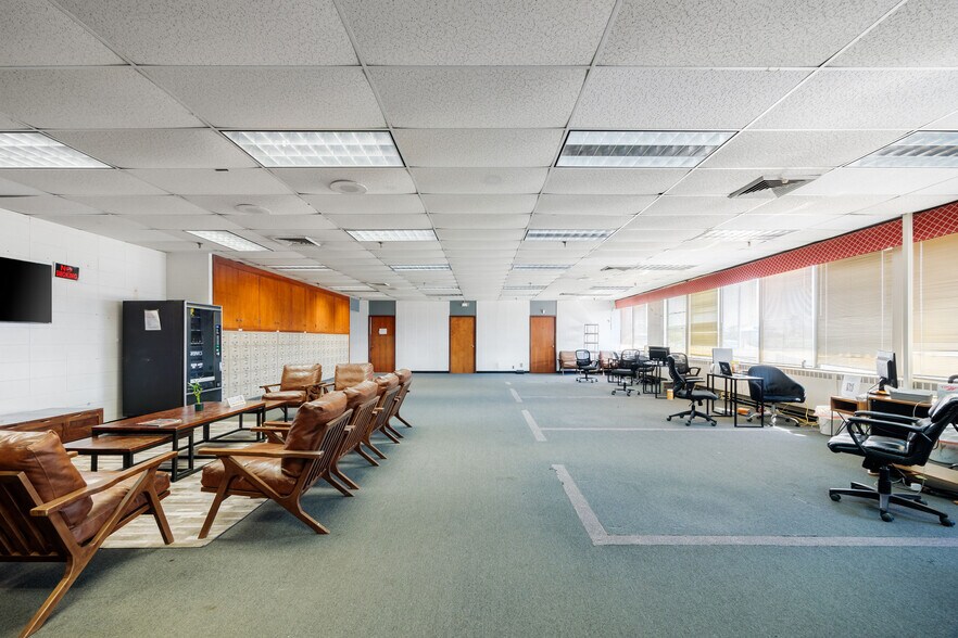 More Photos Of 3405 Commerce Rd, Richmond Warehouse For Sale