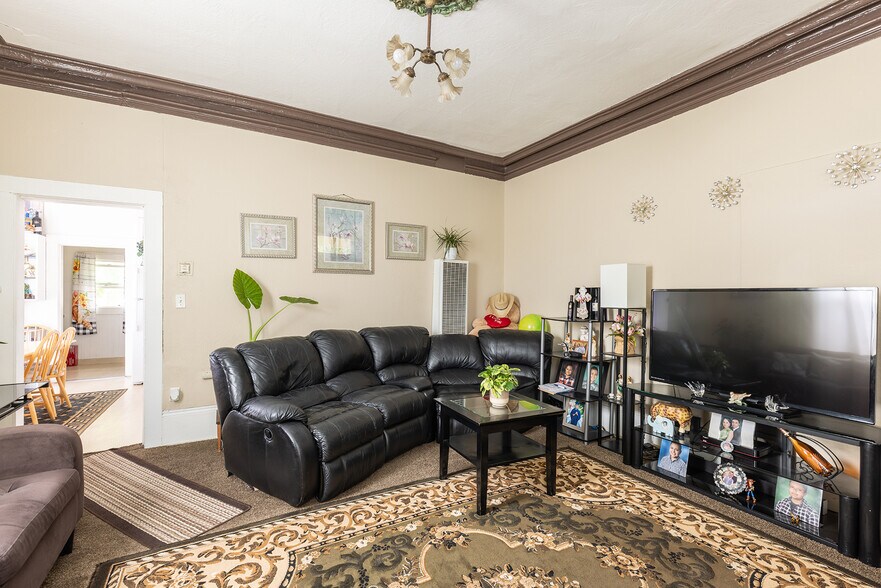 More Photos Of 2123 2nd St, Napa Apartments For Sale