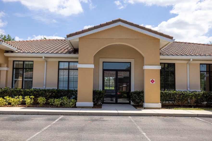 More Photos Of 17323 Pagonia Dr, Clermont Unknown For Lease