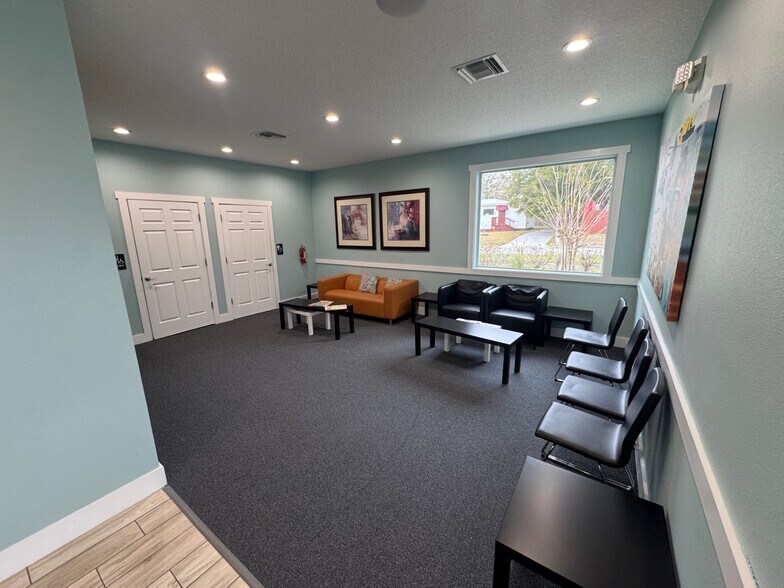 More Photos Of 1020 W Highway 50, Clermont Medical For Sale