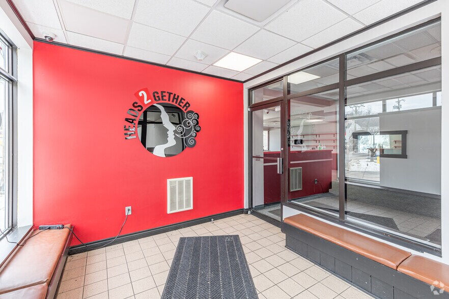 More Photos Of 875 W Chestnut St, Washington Restaurant For Sale