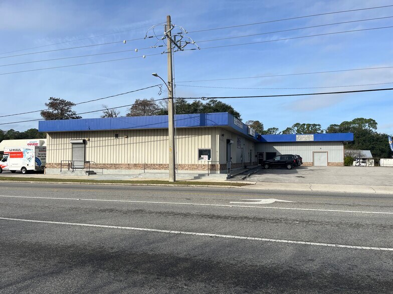 More Photos Of 1906 Parental Home Rd, Jacksonville Storefront For Sale
