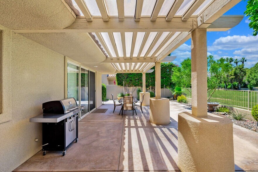 More Photos Of 285 Kavenish Dr, Rancho Mirage Apartments For Sale