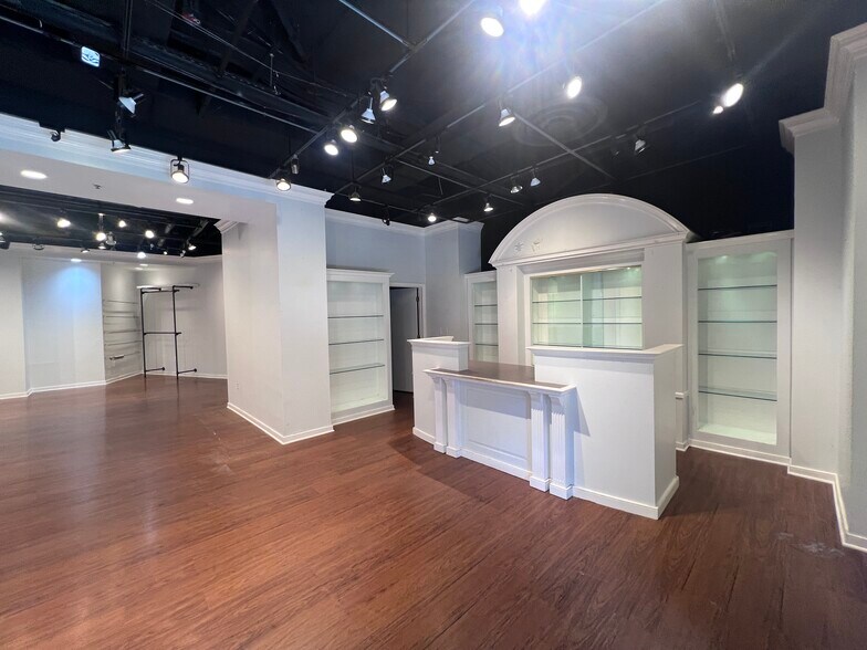 More Photos Of 3401 38th St NW, Washington Apartments For Lease