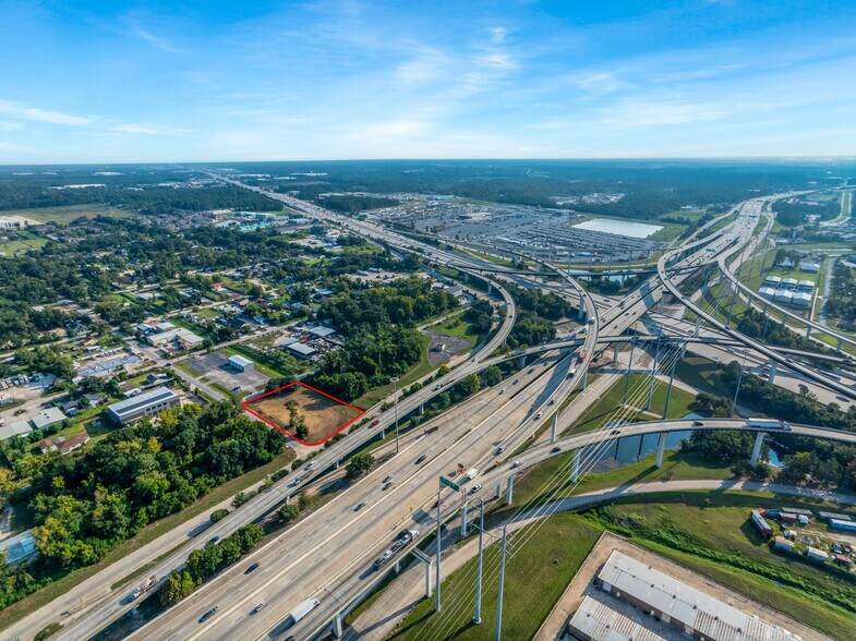 More Photos Of 5939 Albert Dr, Humble Light Distribution For Sale