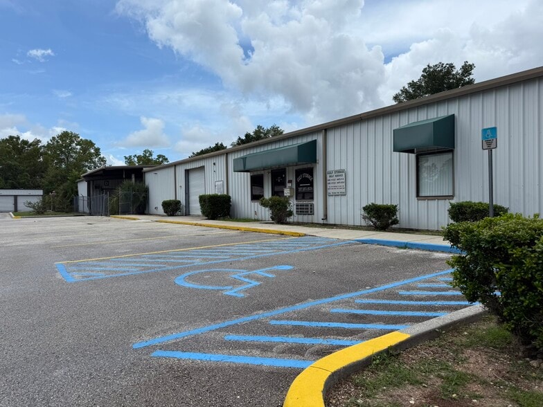 More Photos Of 1424 N Gulf Ave, Crystal River Self Storage For Lease