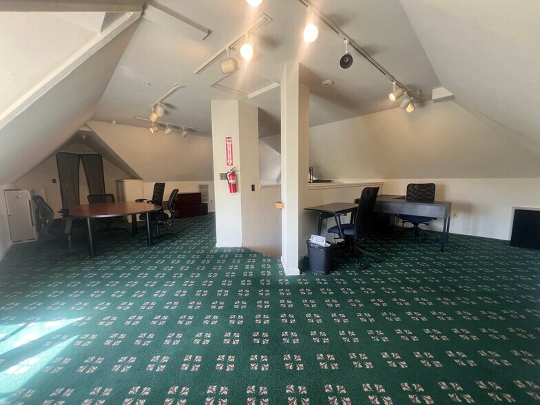 More Photos Of 909 14th St, Modesto Office For Lease